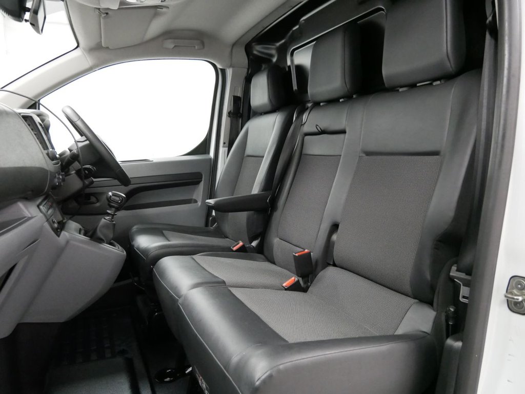 Used Vauxhall Vivaro 2021 for sale - 76923235: Photo 5