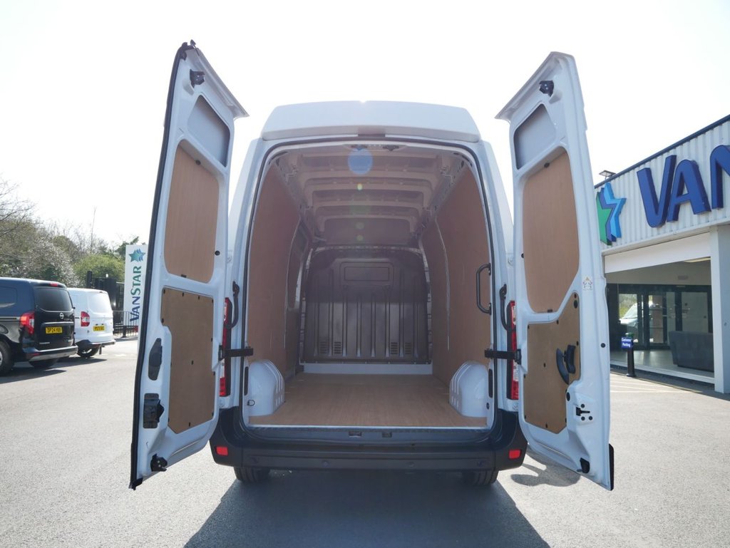 Used Renault Master 2023 for sale - 78167074: Photo 2