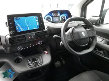 Used Peugeot Partner 2024 for sale - 79449891: Photo