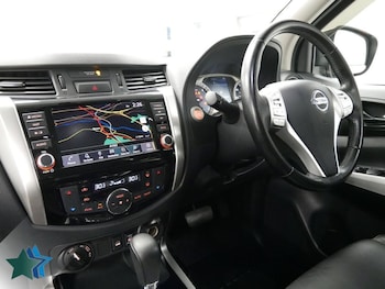 Used Nissan Navara 2020 for sale - 77341606: Photo