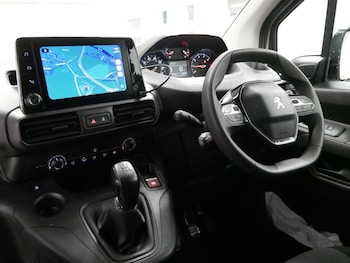 Used Peugeot Partner 2019 for sale - 77719415: Photo