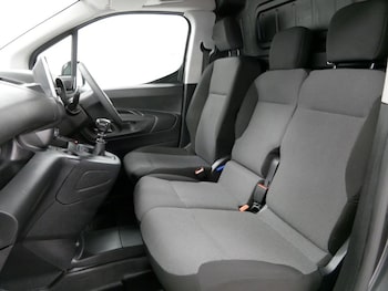 Used Vauxhall Combo 2023 for sale - 76250086: Photo 4