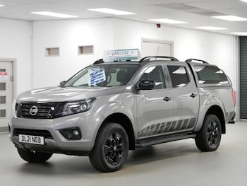 Used Nissan Navara 2021 for sale - 76202644: Photo