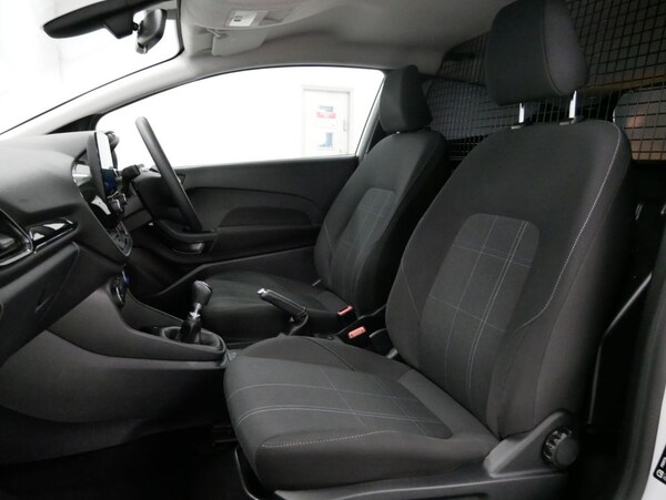 Used Ford Fiesta Van 2020 for sale - 74448438: Photo 4