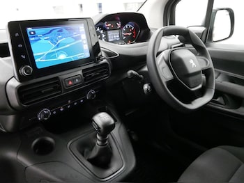 Used Peugeot Partner 2023 for sale - 76882982: Photo