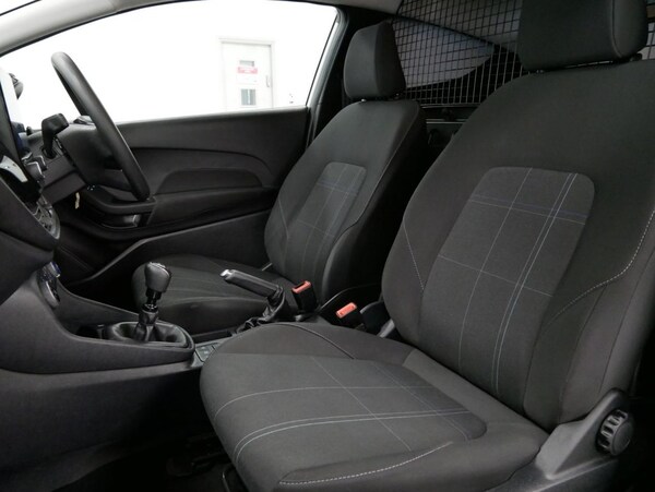 Used Ford Fiesta Van 2020 for sale - 74812238: Photo 4