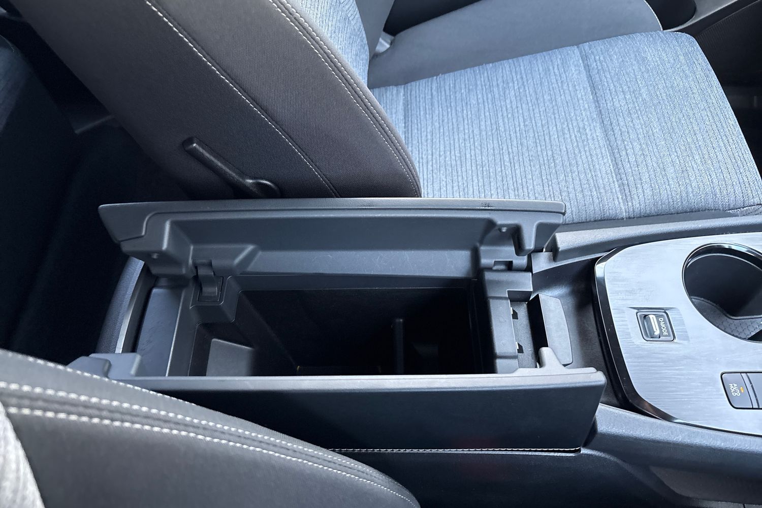 Used Nissan X-Trail 2025 for sale - 77300437: Photo 44