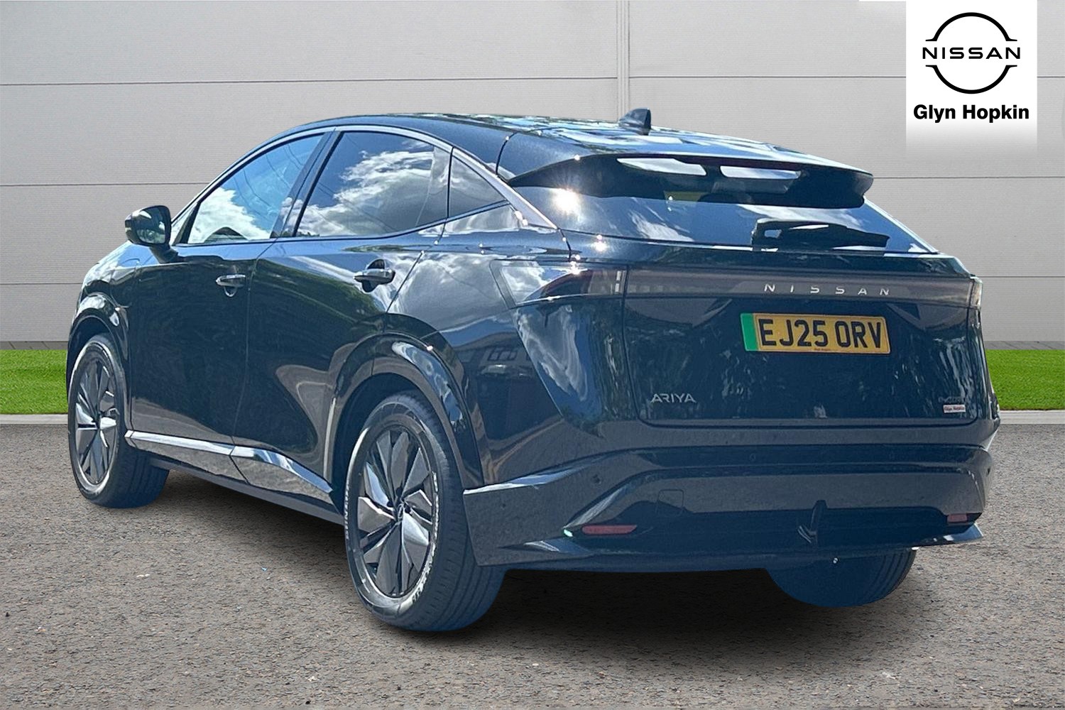 Used Nissan ARIYA 2025 for sale - 77965066: Photo 5