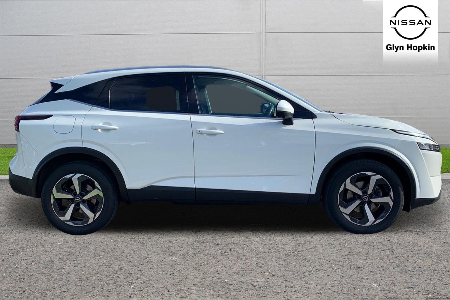 Used Nissan Qashqai 2022 for sale - 75984843: Photo 2