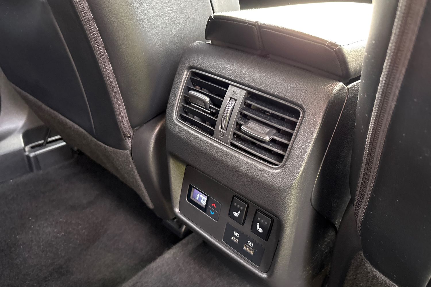 Used Nissan X-Trail 2022 for sale - 77043033: Photo 30