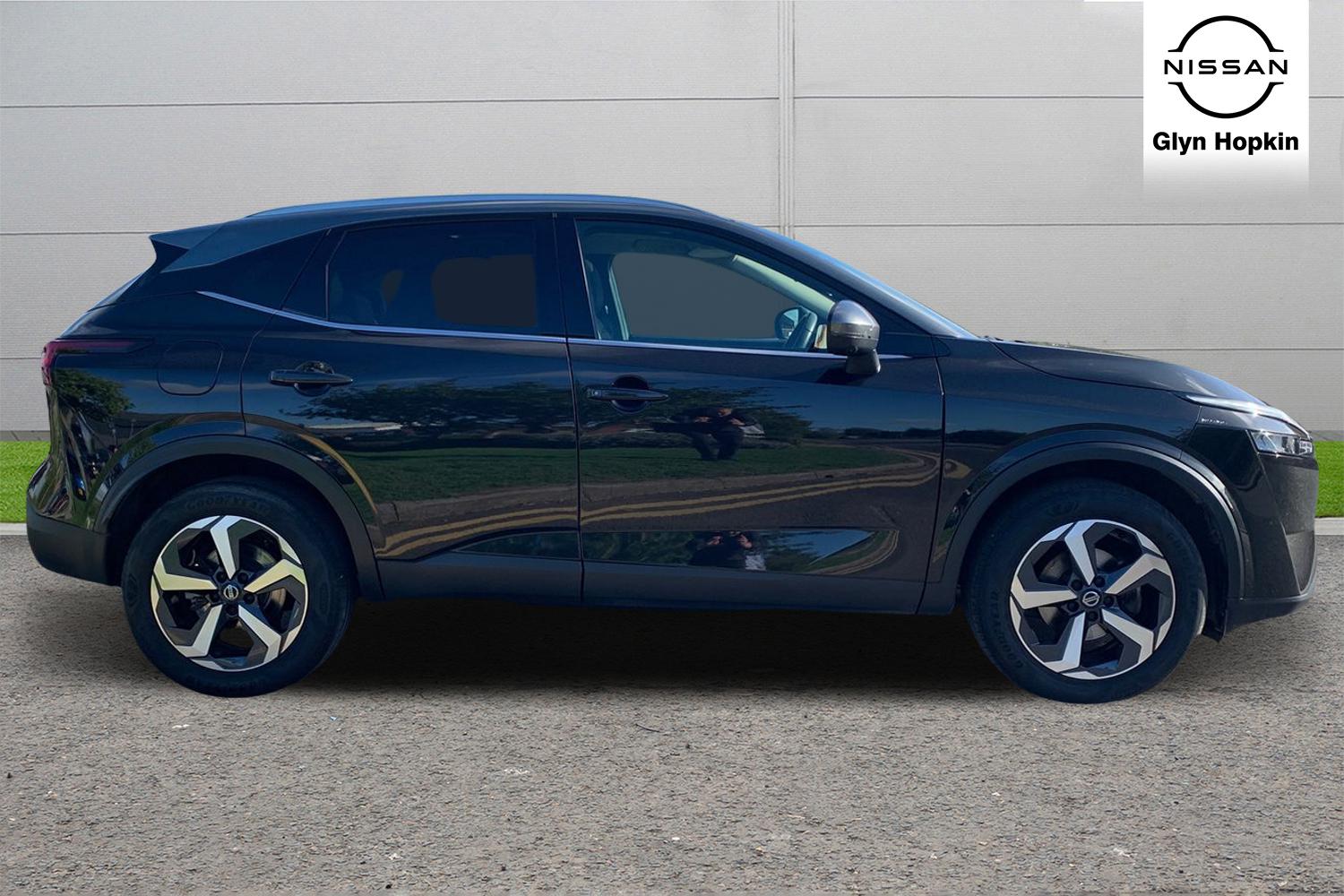 Used Nissan Qashqai 2021 for sale - 75992894: Photo 2