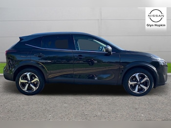 Used Nissan Qashqai 2021 for sale - 75992894: Photo 2