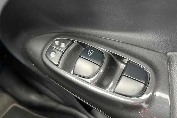 Used Nissan Juke 2018 for sale - 76302308: Photo 16