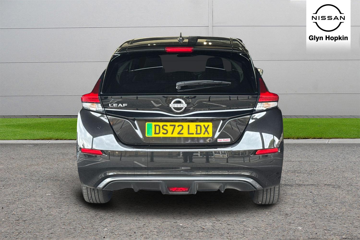 Used Nissan Leaf 2022 for sale - 76652477: Photo 4