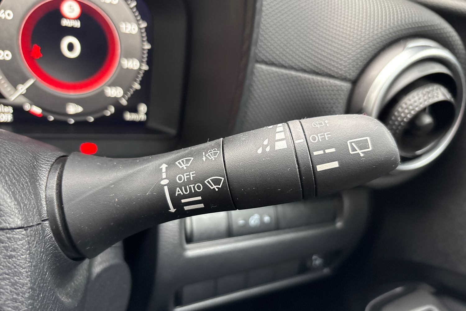 Used Nissan Juke 2025 for sale - 77256475: Photo 34