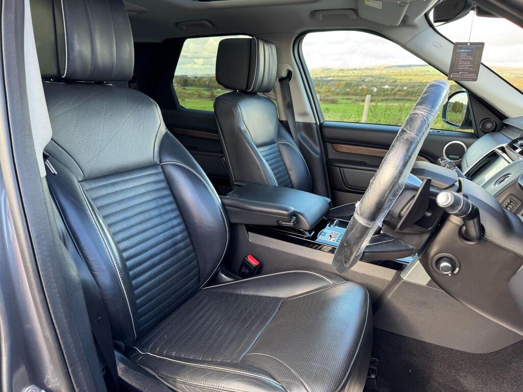 Used Land Rover Discovery 2017 for sale - 77760649: Photo 8