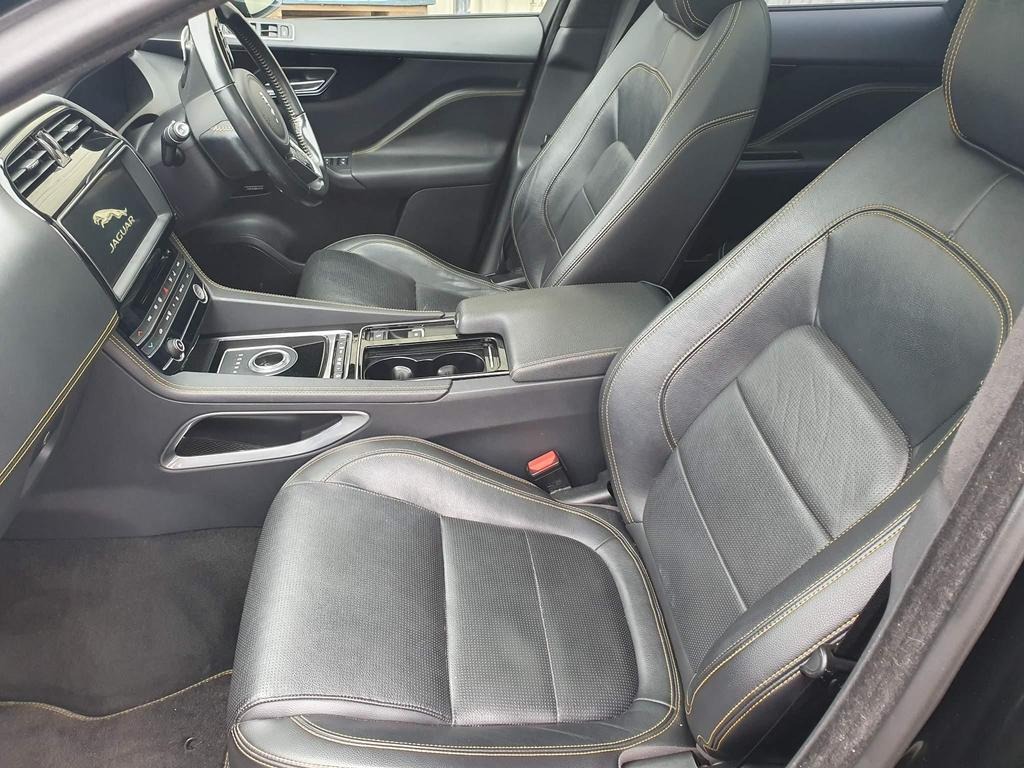 Used Jaguar F-Pace 2019 for sale - 77952208: Photo 10