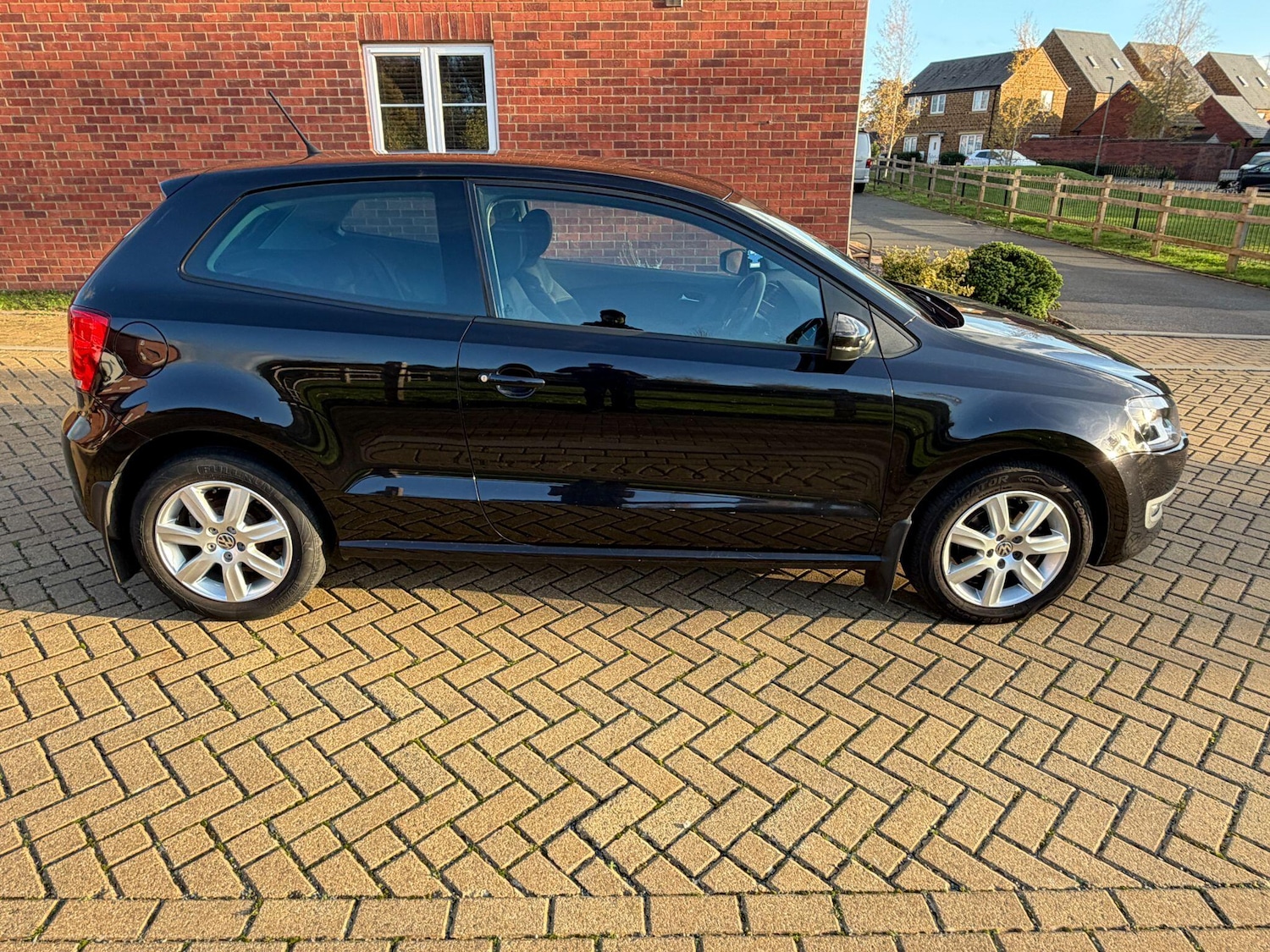 Used Volkswagen Polo 2011 for sale - 76399305: Photo 15