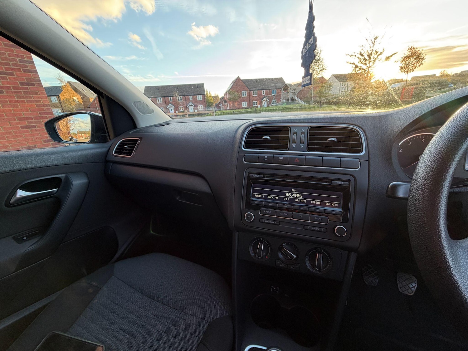 Used Volkswagen Polo 2011 for sale - 76399305: Photo 25