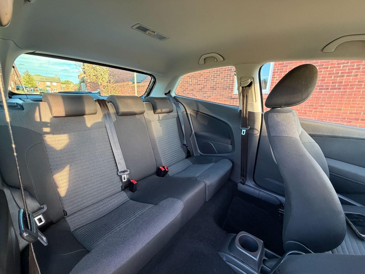 Used Volkswagen Polo 2011 for sale - 76399305: Photo 28