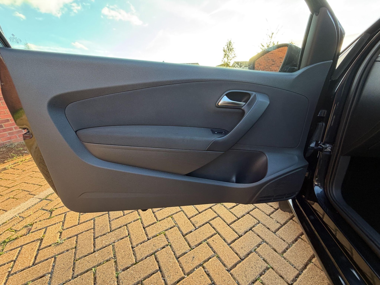 Used Volkswagen Polo 2011 for sale - 76399305: Photo 33