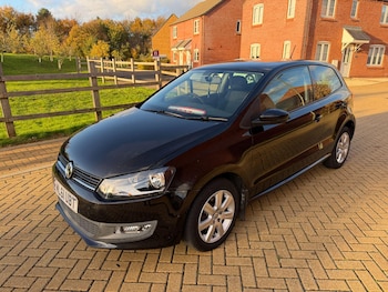 Used Volkswagen Polo 2011 for sale - 76399305: Photo