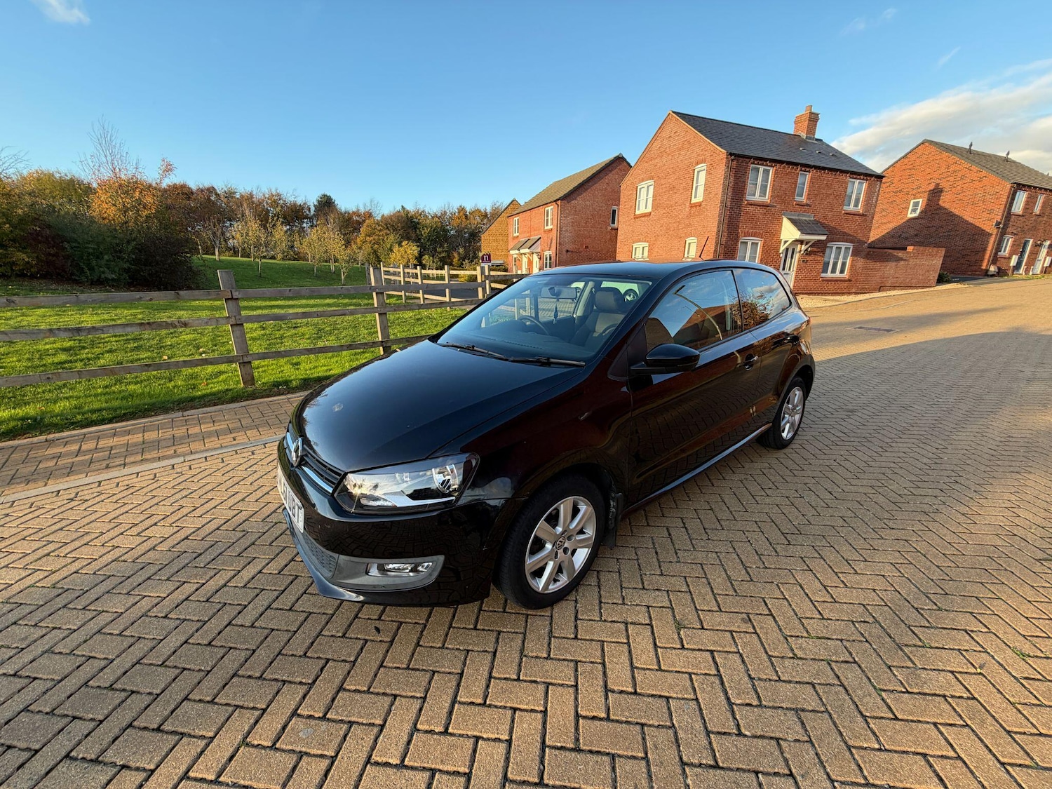 Used Volkswagen Polo 2011 for sale - 76399305: Photo 8