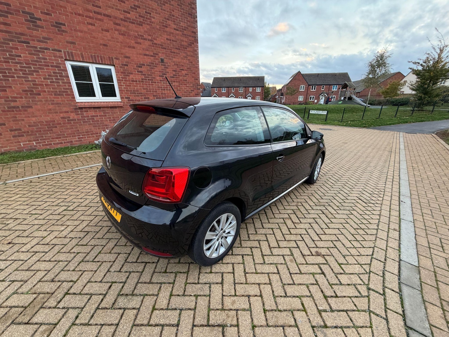 Used Volkswagen Polo 2015 for sale - 76409043: Photo 22