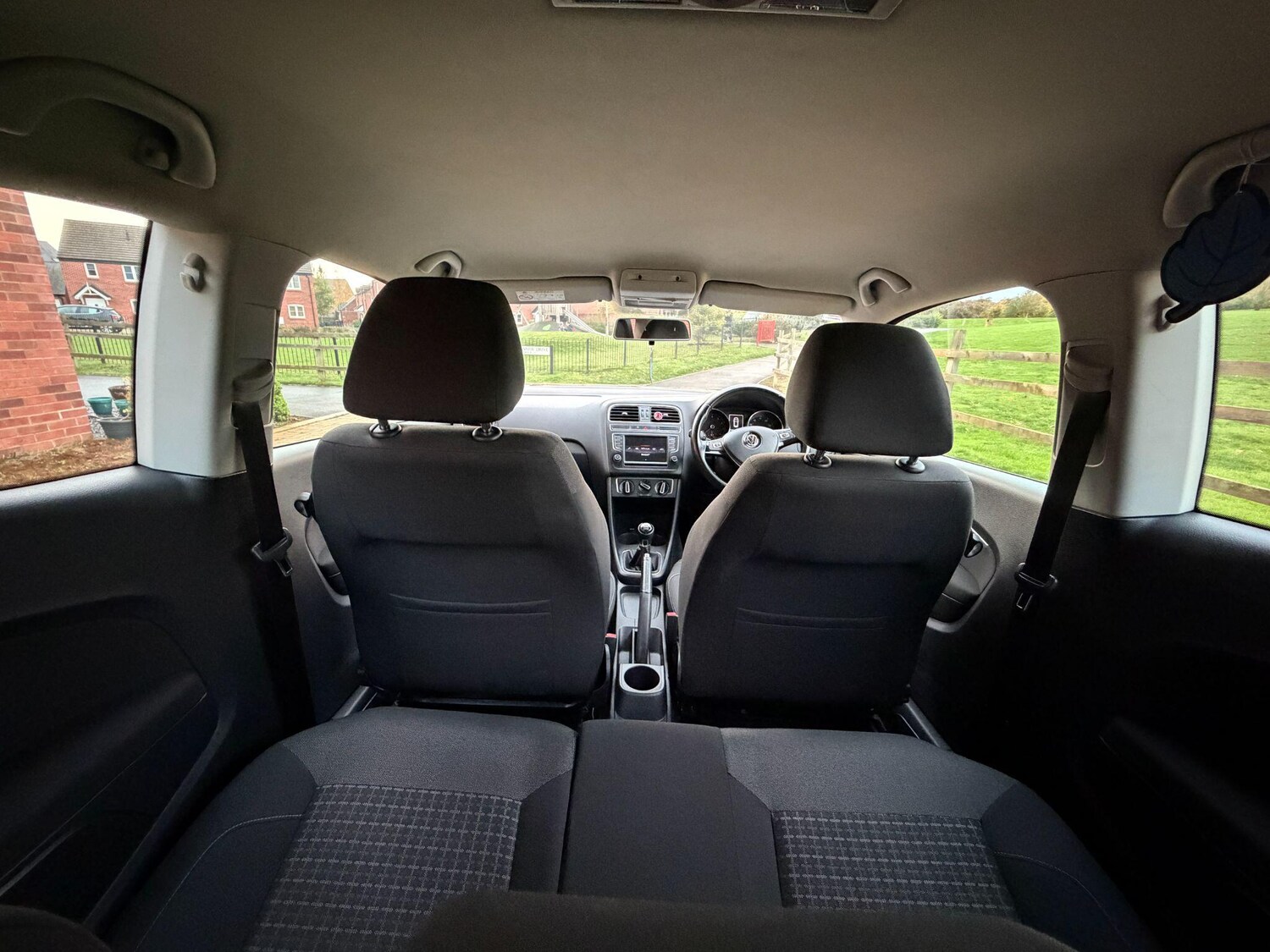 Used Volkswagen Polo 2015 for sale - 76409043: Photo 33