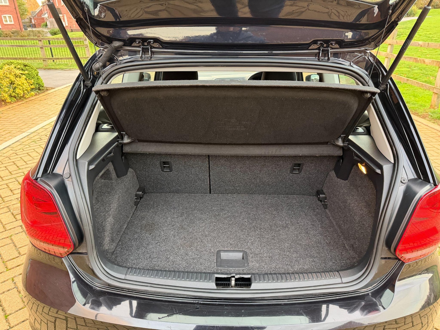 Used Volkswagen Polo 2015 for sale - 76409043: Photo 48