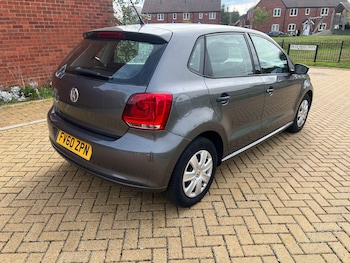 Used Volkswagen Polo 2010 for sale - 76158894: Photo