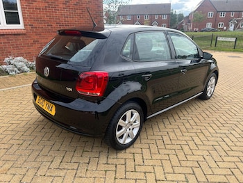 Used Volkswagen Polo 2010 for sale - 76159010: Photo