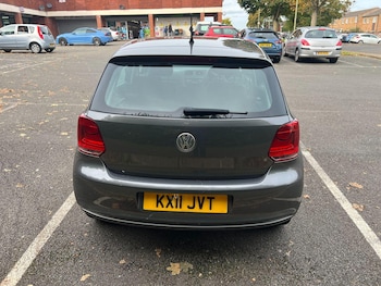 Used Volkswagen Polo 2011 for sale - 76158827: Photo