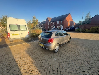 Used Volkswagen Polo 2010 for sale - 76159138: Photo