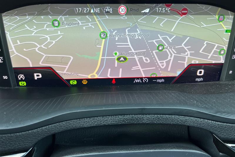 Used Skoda Karoq 2024 for sale - 77951272: Photo 13