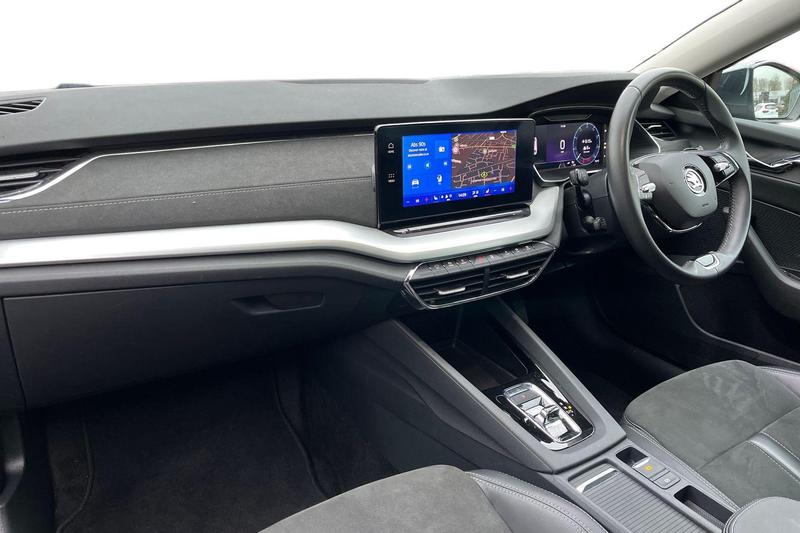 Used Skoda Octavia 2022 for sale - 76960795: Photo 2