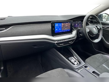 Used Skoda Octavia 2022 for sale - 76960795: Photo