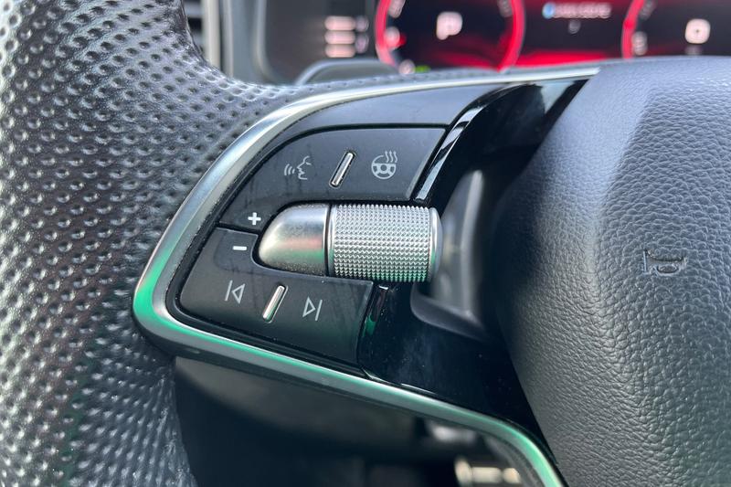 Used Skoda Karoq 2024 for sale - 77505728: Photo 27