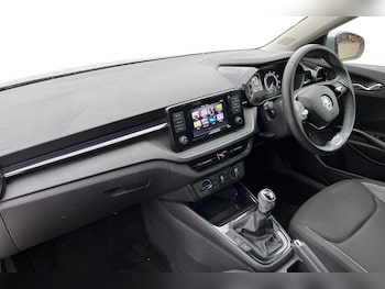 Used Skoda Fabia 2022 for sale - 76172626: Photo 2