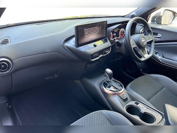 Used Nissan Juke 2024 for sale - 78630640: Photo