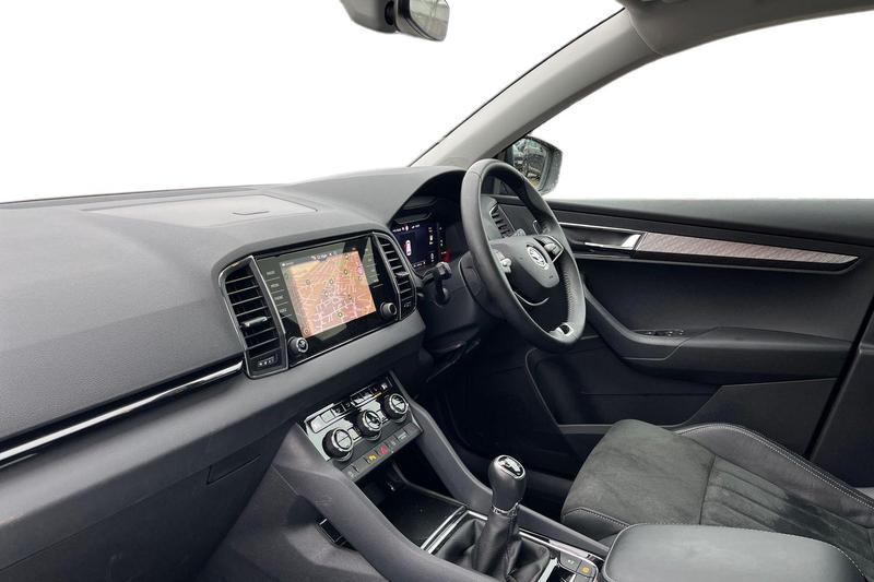 Used Skoda Karoq 2024 for sale - 77138363: Photo 2