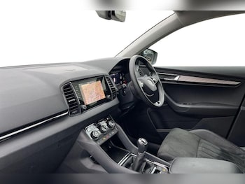 Used Skoda Karoq 2024 for sale - 77138363: Photo