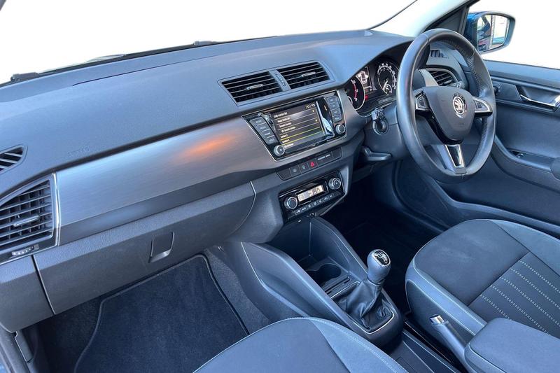 Used Skoda Fabia 2020 for sale - 76190468: Photo 2