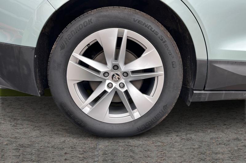 Used Skoda Enyaq 2022 for sale - 76882635: Photo 5