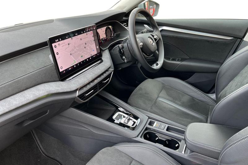 Used Skoda Octavia 2024 for sale - 76022796: Photo 2