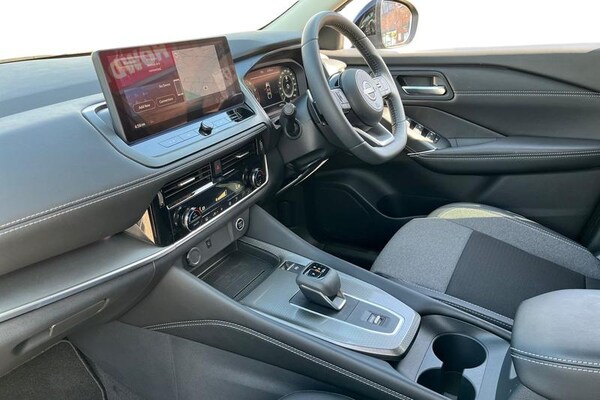 Used Nissan Qashqai 2024 for sale - 75272259: Photo 2