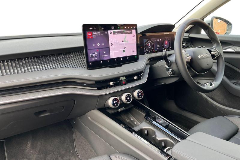 Used Skoda Superb 2025 for sale - 76467685: Photo 2