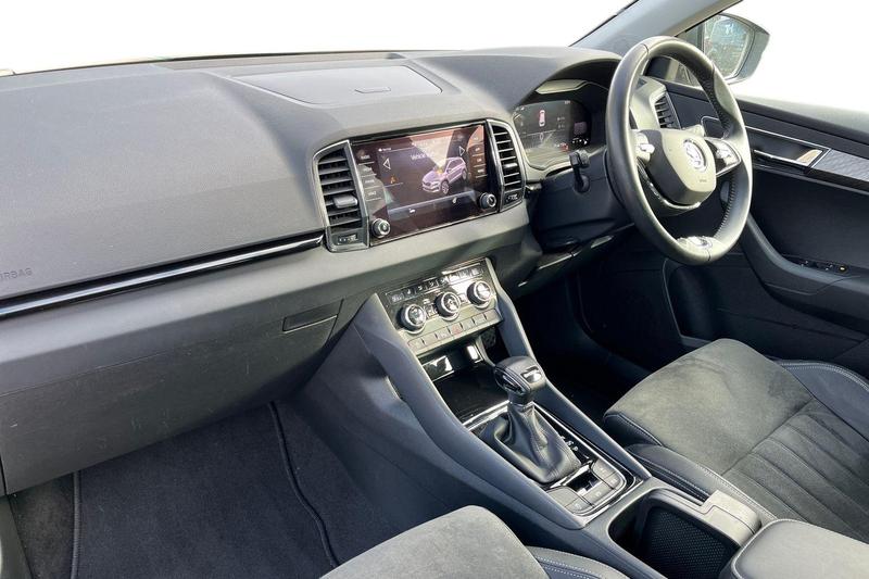 Used Skoda Karoq 2023 for sale - 77834350: Photo 2