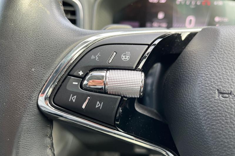 Used Skoda Karoq 2023 for sale - 77834350: Photo 21