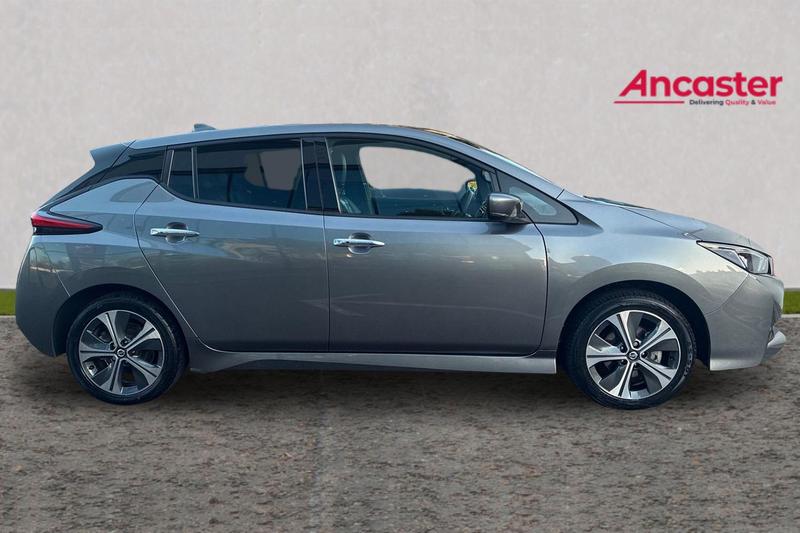 Used Nissan Leaf 2021 for sale - 77063983: Photo 2